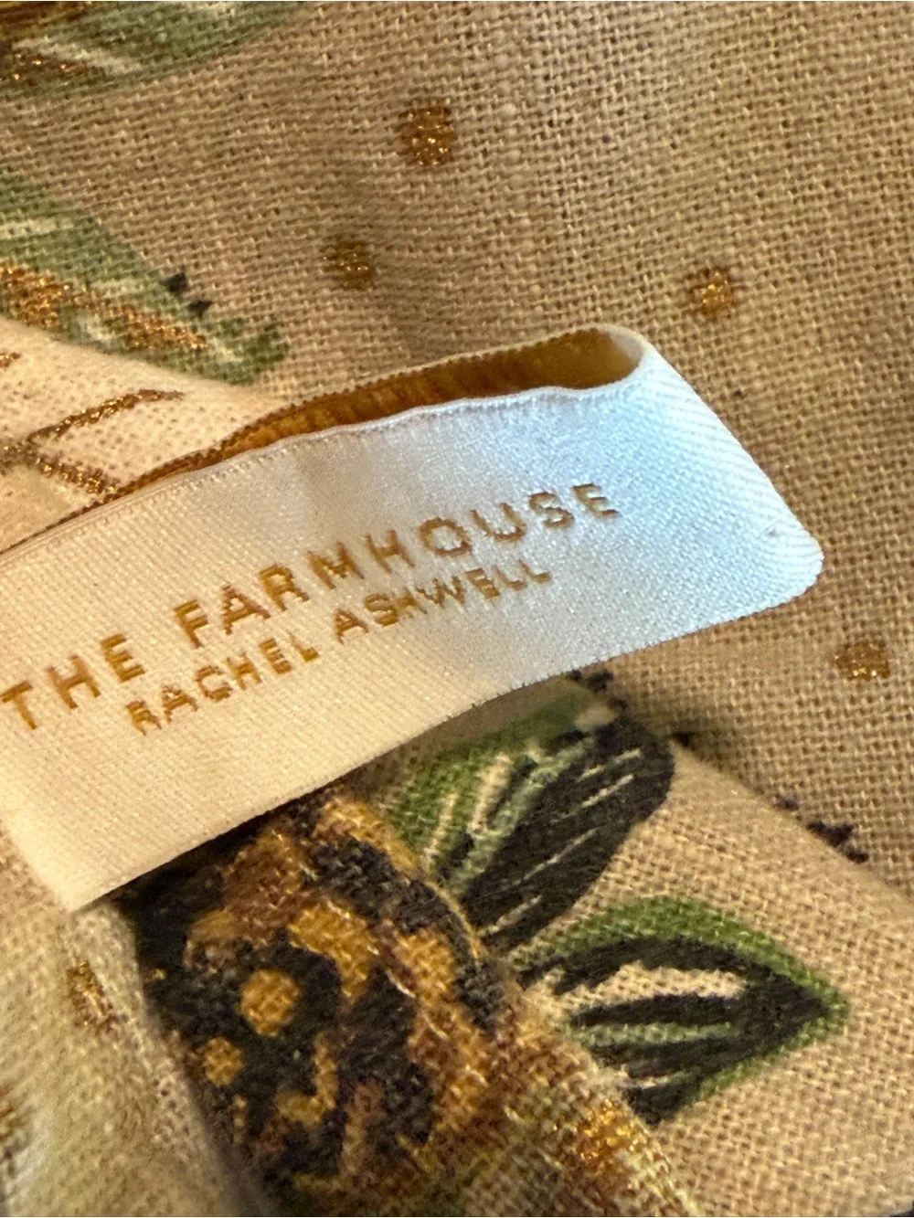 Rachel Ashwell The Farmhouse Christmas Poinsettia Tablecloth 46x58 beige white